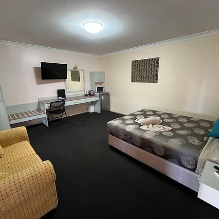 Copper City Motel Кобар Екстериор снимка