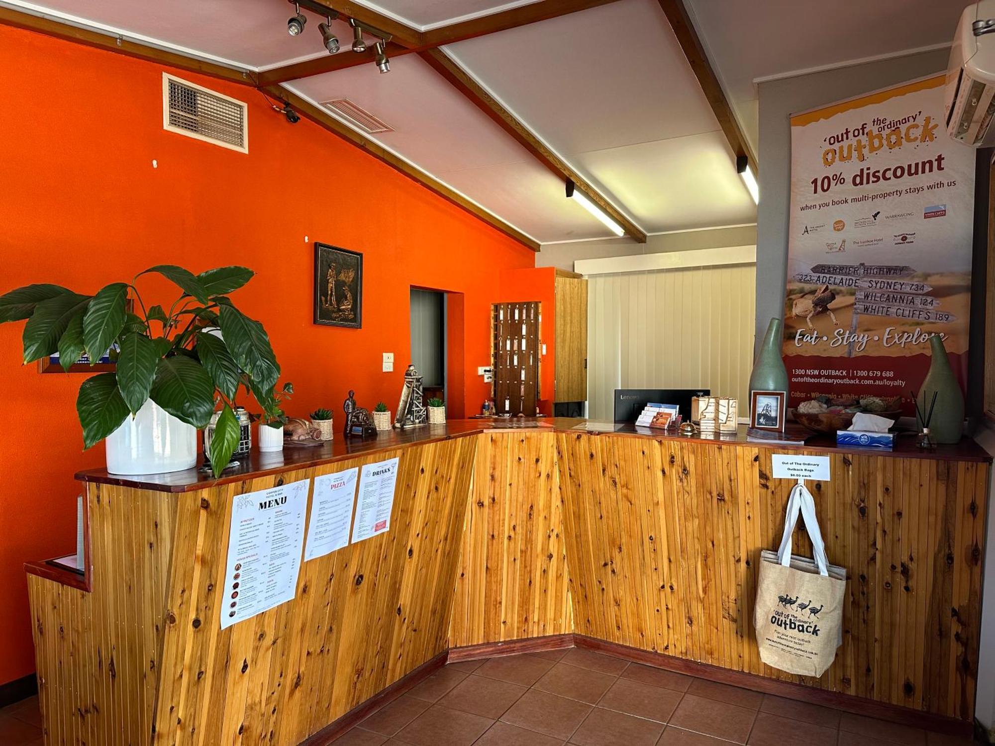 Copper City Motel Кобар Екстериор снимка
