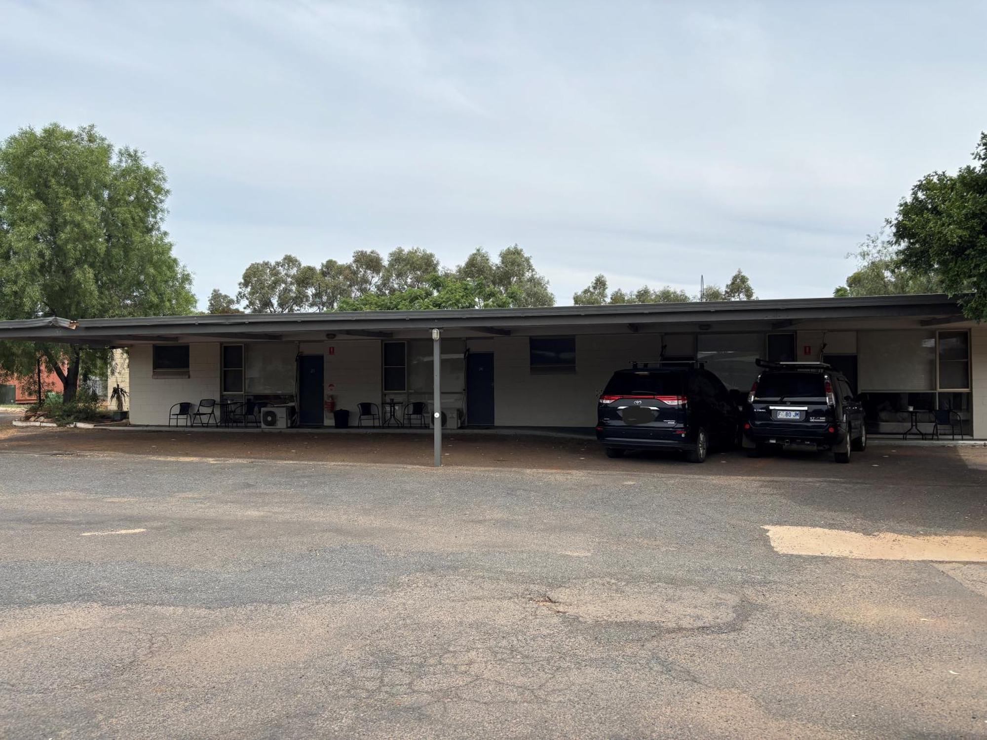 Copper City Motel Кобар Екстериор снимка