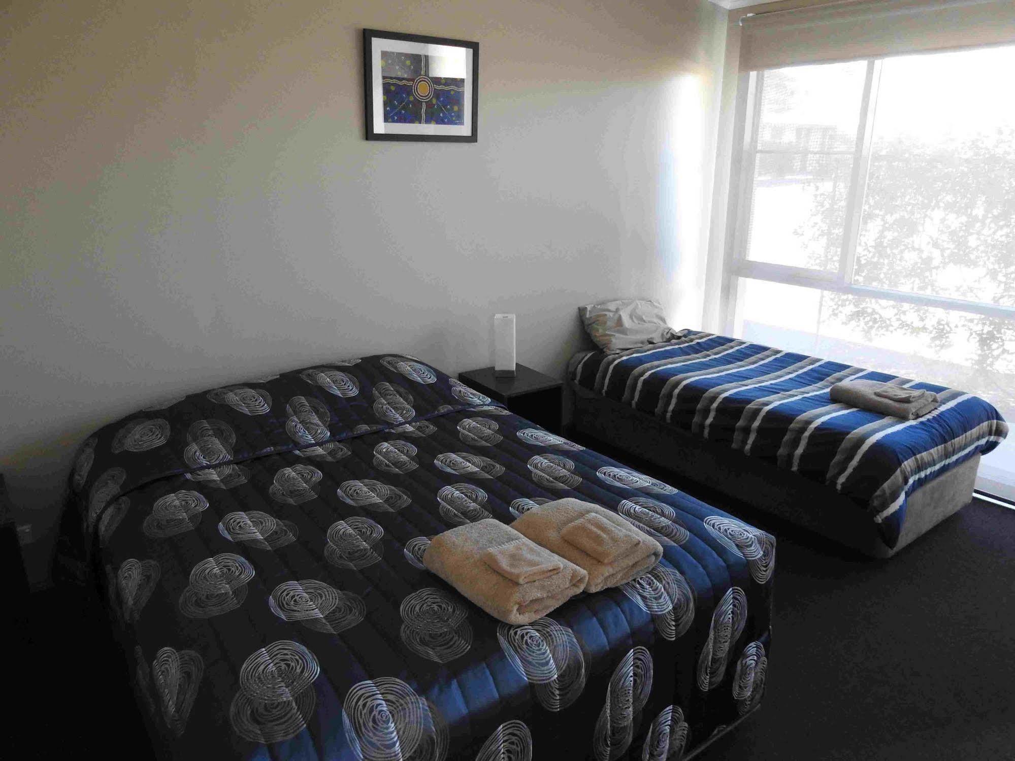 Copper City Motel Кобар Екстериор снимка
