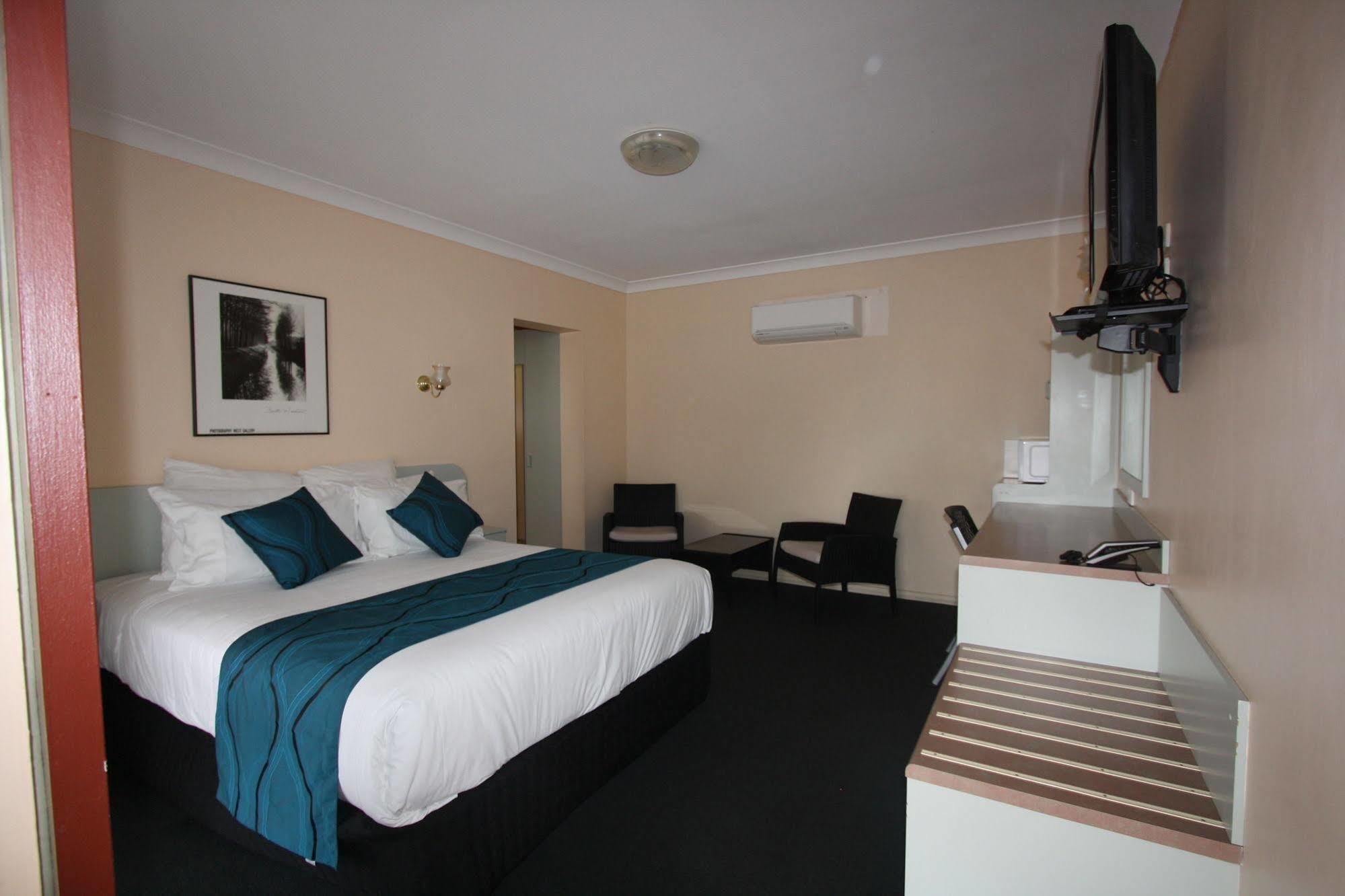 Copper City Motel Кобар Екстериор снимка