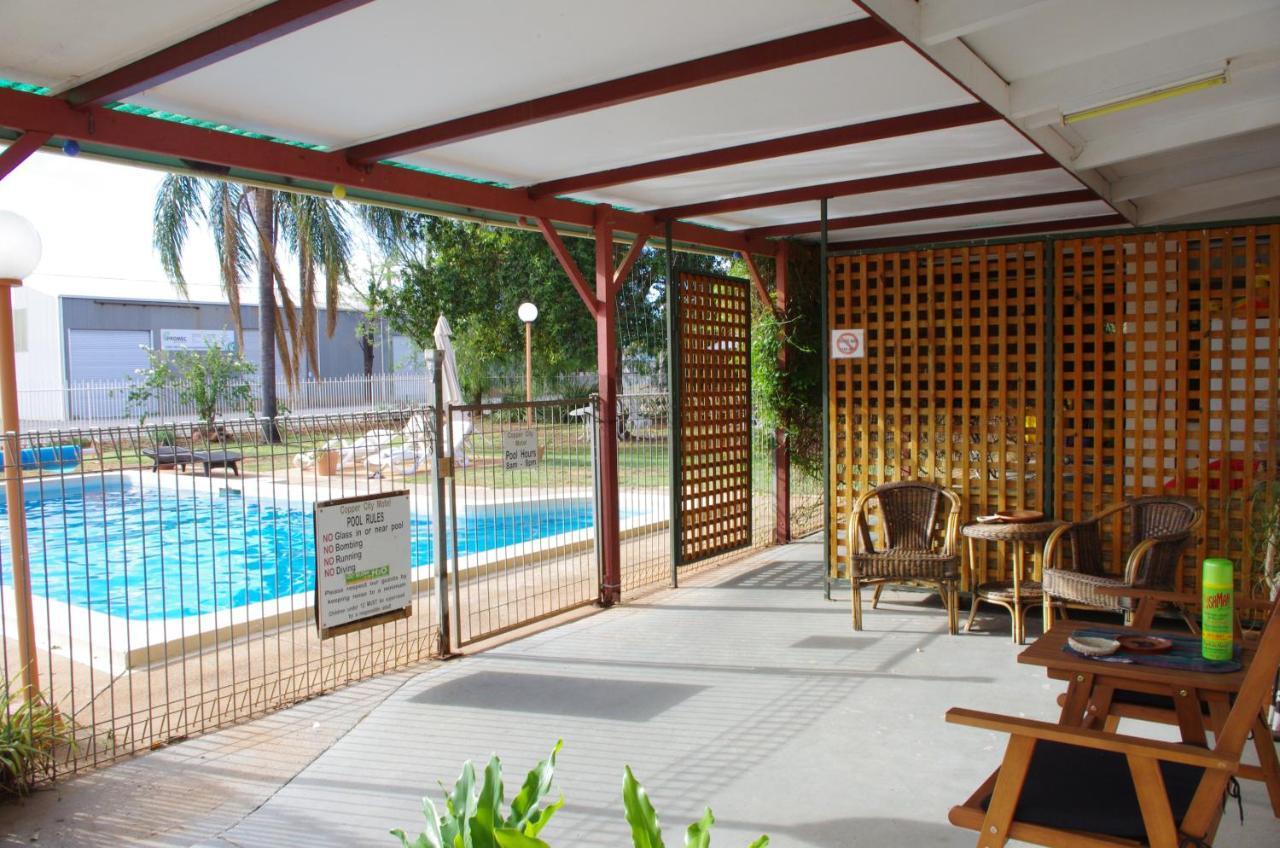Copper City Motel Кобар Екстериор снимка