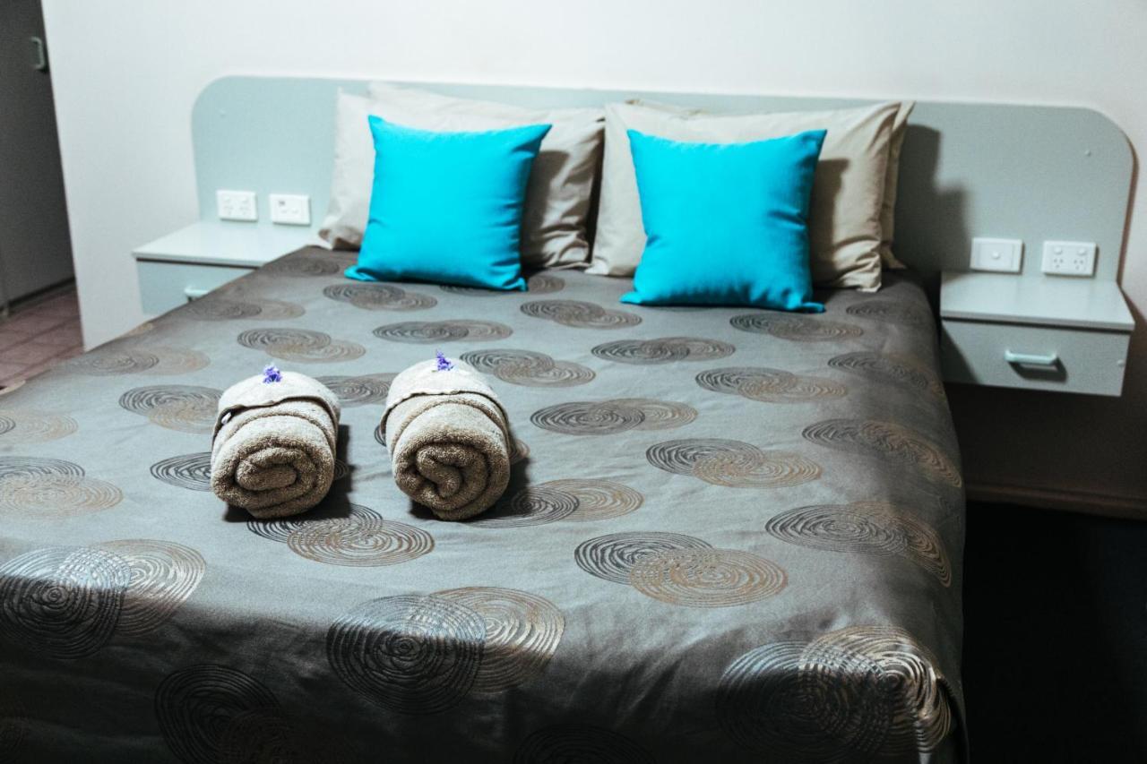Copper City Motel Кобар Екстериор снимка