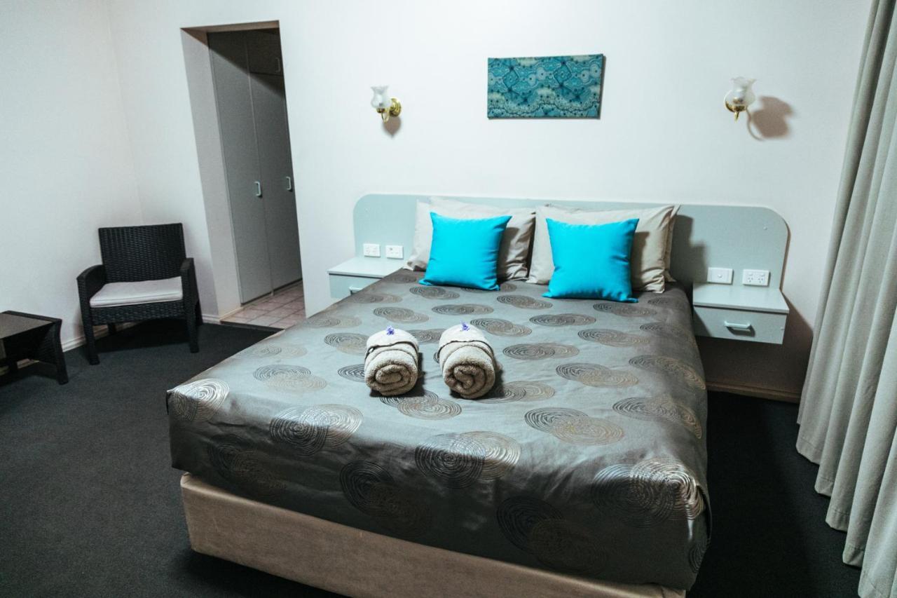 Copper City Motel Кобар Екстериор снимка